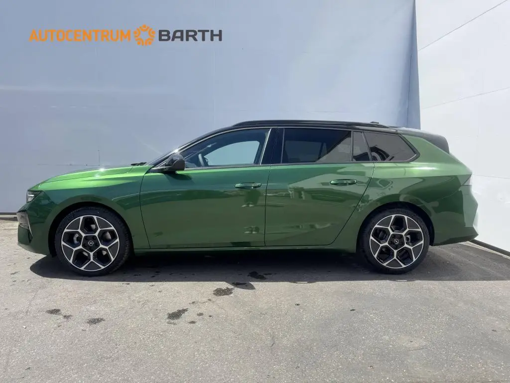 Opel Astra ST Ultimate eDCT6 1,2 TURBO / 107kW