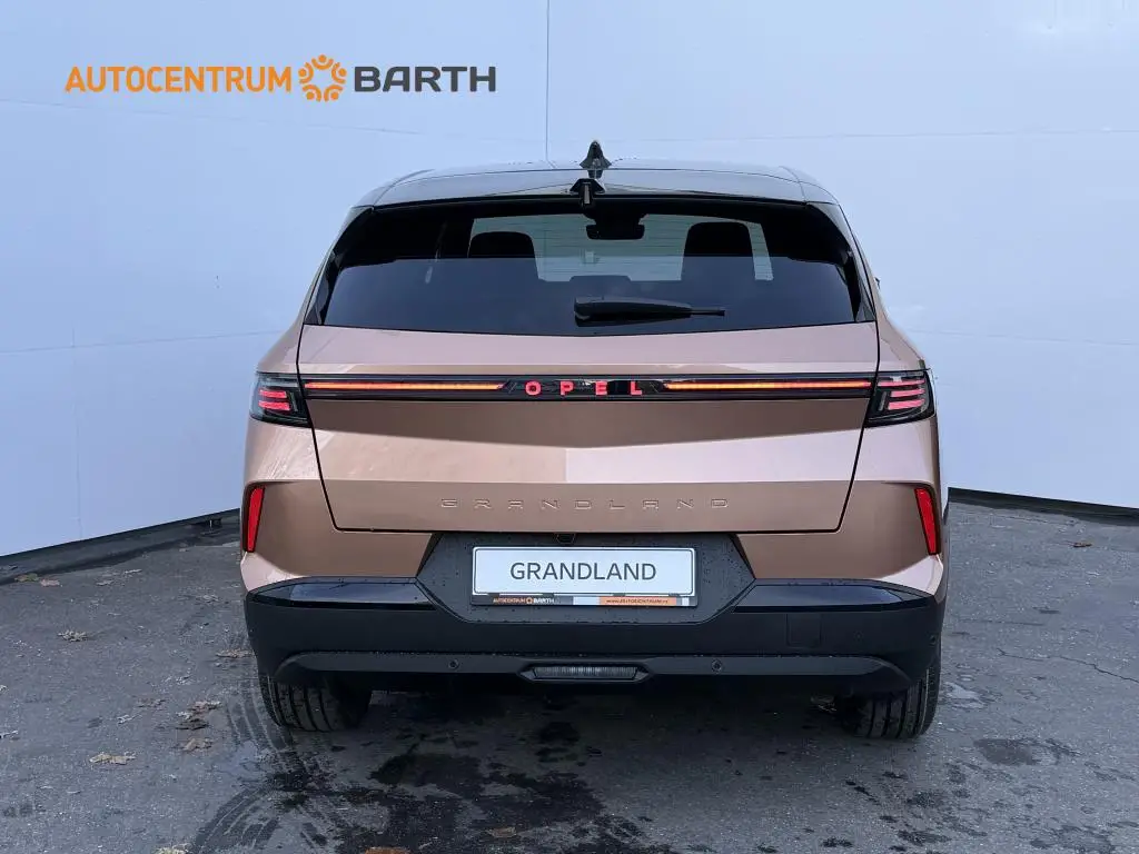 Opel Grandland GS Hybrid TURBO eDCT6 1.2 TURBO / 107kW