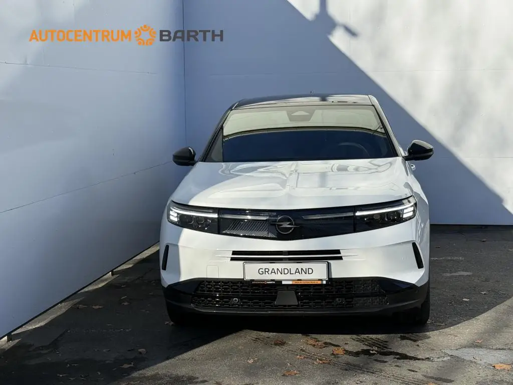 Opel Grandland GS Hybrid TURBO eDCT6 1.2 TURBO / 107kW