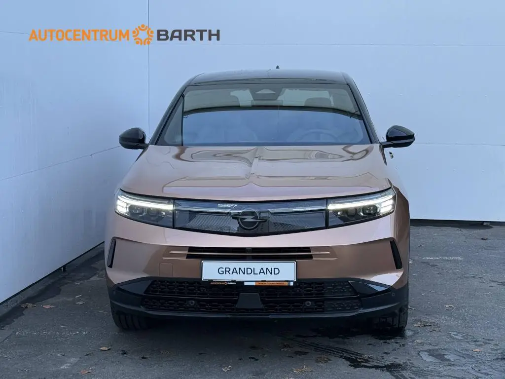 Opel Grandland GS Hybrid TURBO eDCT6 1.2 TURBO / 107kW