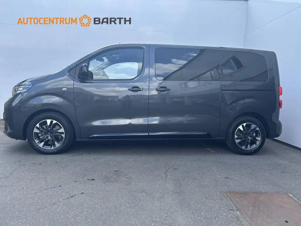 Opel Zafira L1 (M) Elegance 2.2 CDTi / 132kW