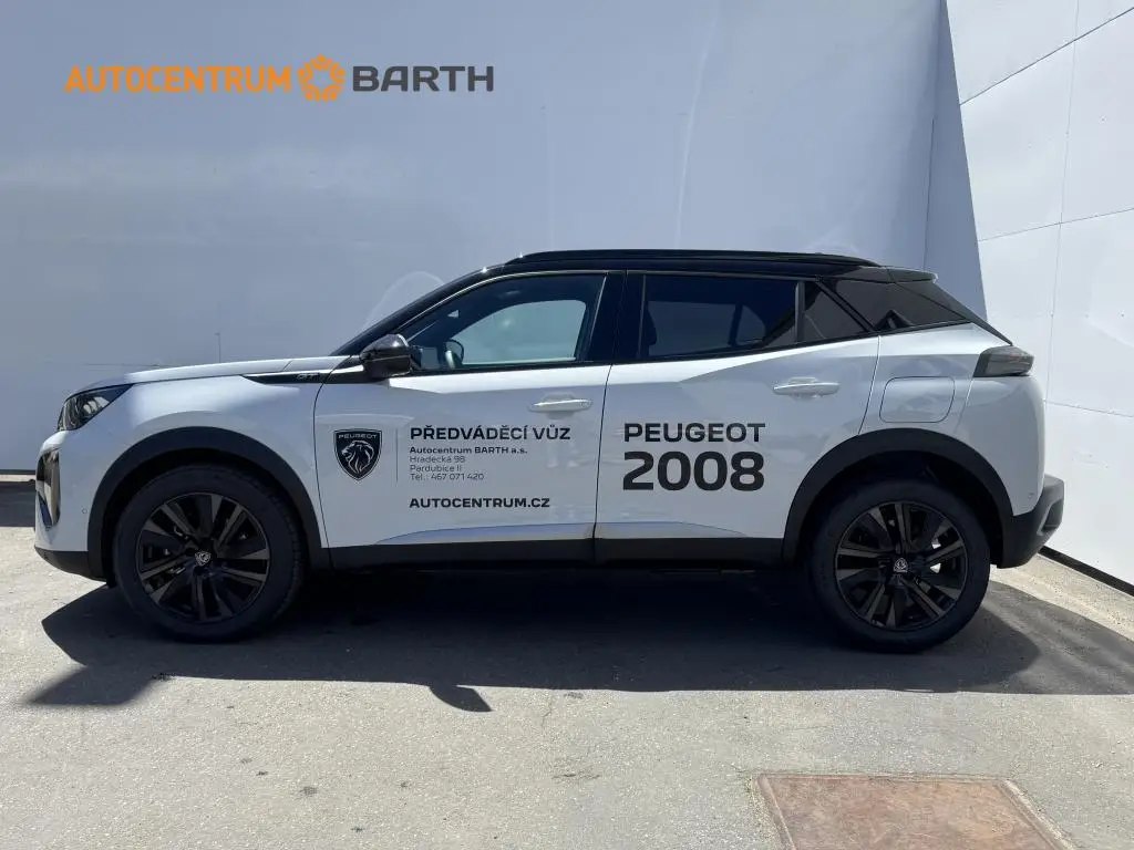 Peugeot 2008 GT Hybrid  145 e-DCS6 / 107kW