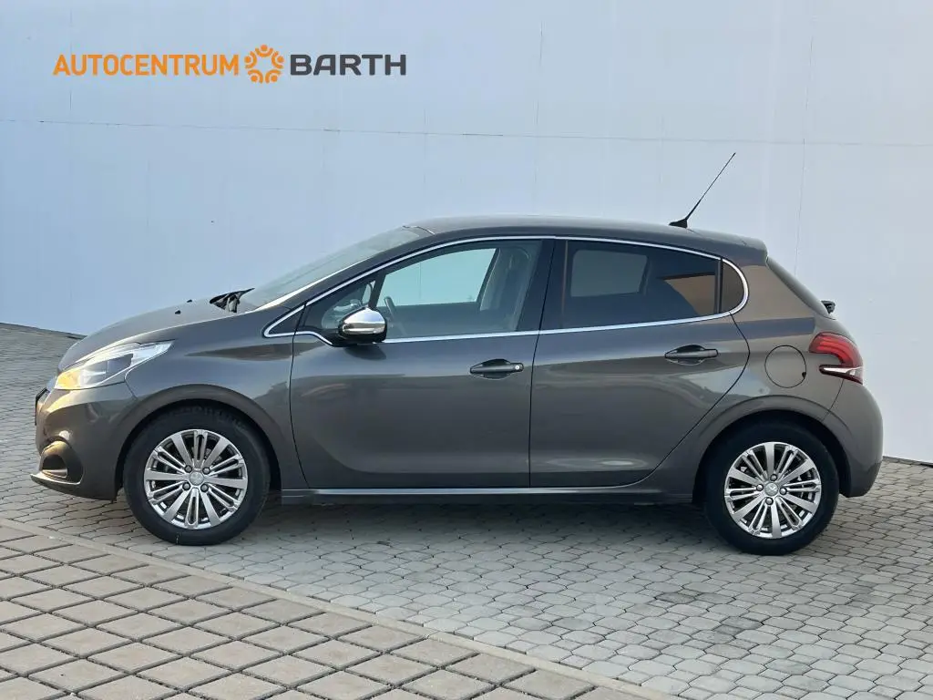 Peugeot 208 ALLURE S&S EAT8 1.2 PureTech / 81kW