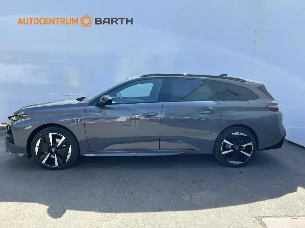 Peugeot 308 SW GT Elektromotor 115 kW Baterie 58 kWh  / 115kW