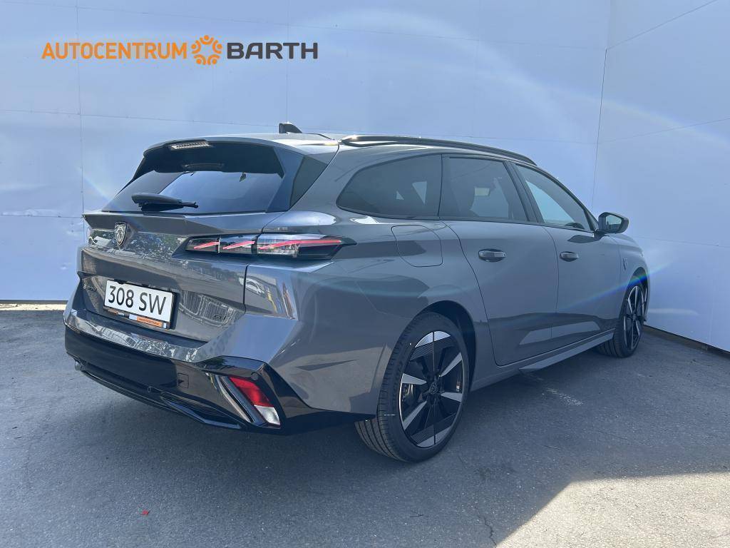 Peugeot 308 SW GT Elektromotor 115 kW Baterie 58 kWh  / 115kW