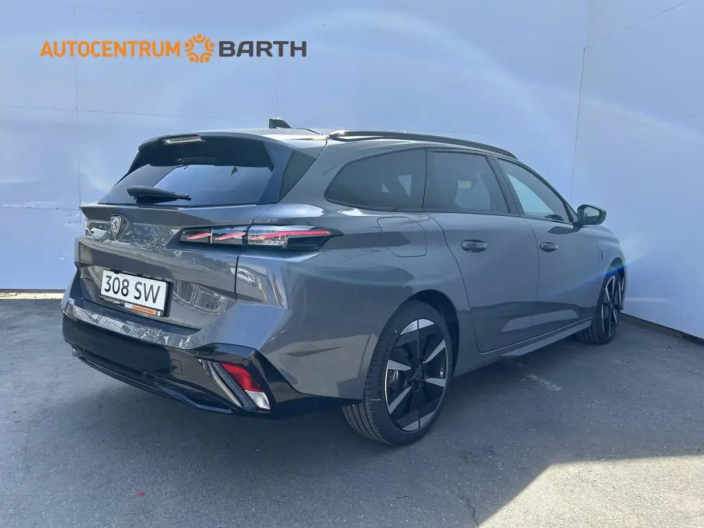 Peugeot 308 SW GT Elektromotor 115 kW Baterie 58 kWh  / 115kW