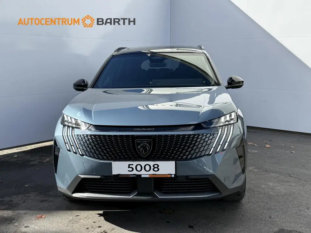 Peugeot 5008 GT e-DCS6 Hybrid / 107kW