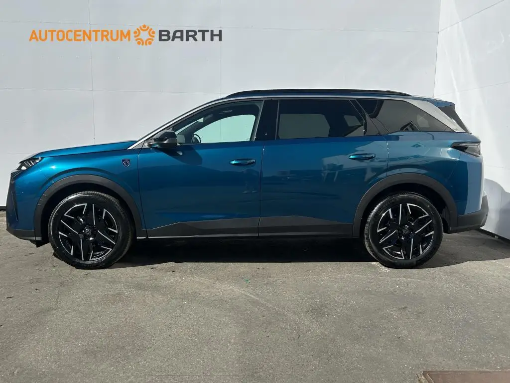 Peugeot 5008 GT e-DCS6 Hybrid / 107kW