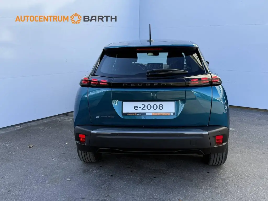 Peugeot e-2008 STYLE Elektromotor / 100kW