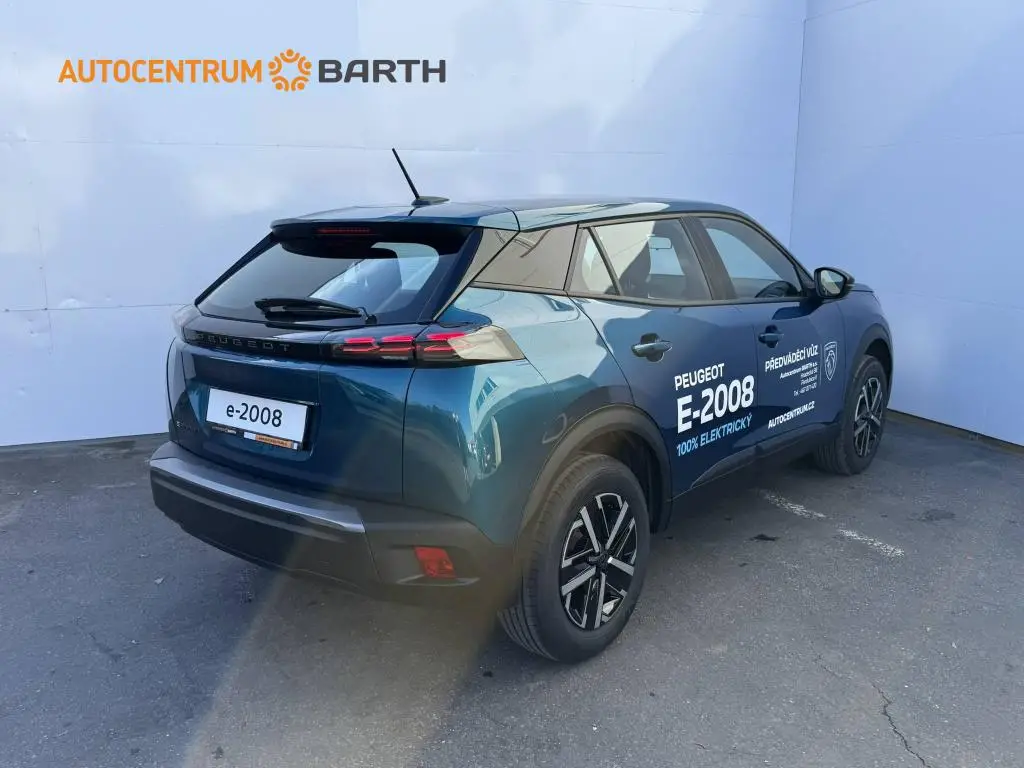 Peugeot e-2008 STYLE Elektromotor / 100kW