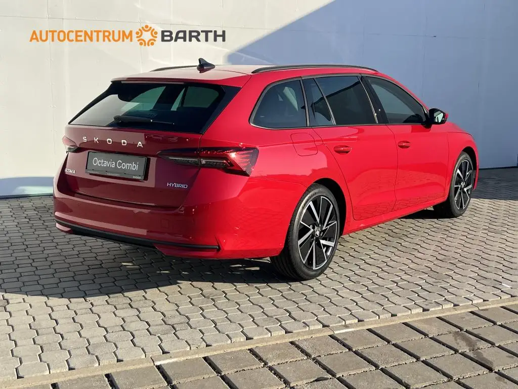 Škoda Octavia Combi Combi Dynamic 7DSG 1,5TSI / 110kW