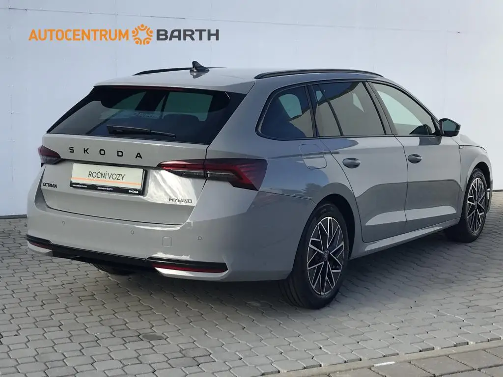 Škoda Octavia Combi Combi Sportline 7DSG  1,5TSI / 110kW