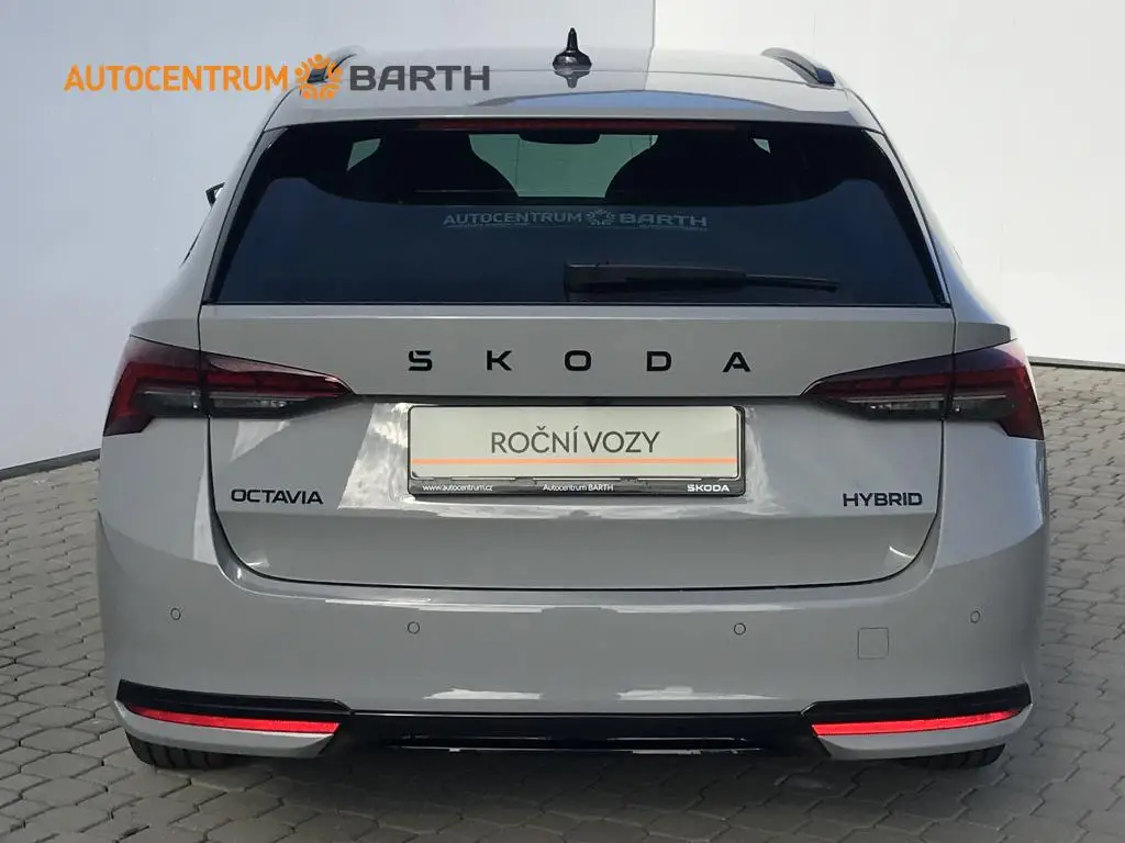 Škoda Octavia Combi Combi Sportline 7DSG  1,5TSI / 110kW