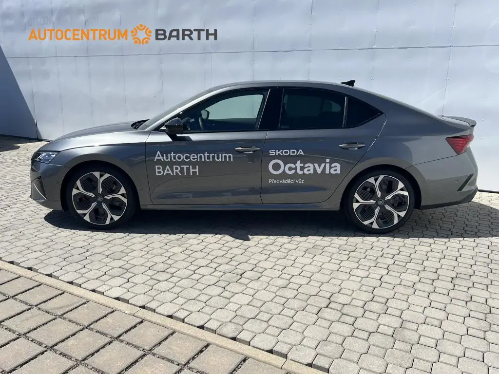 Škoda Octavia Octavia RS 7DSG 2,0TDI  / 195kW