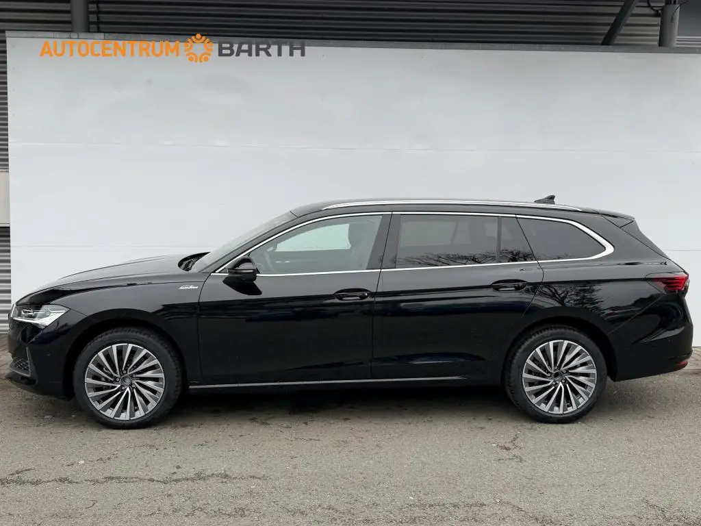 Škoda Superb Combi L&K 7DSG 2,0TDI / 110kW