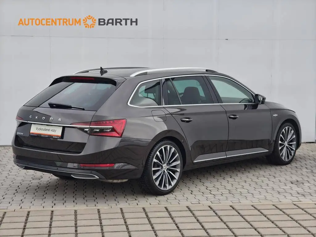 Škoda Superb Combi L&K 7DSG 2,0TSI / 140kW
