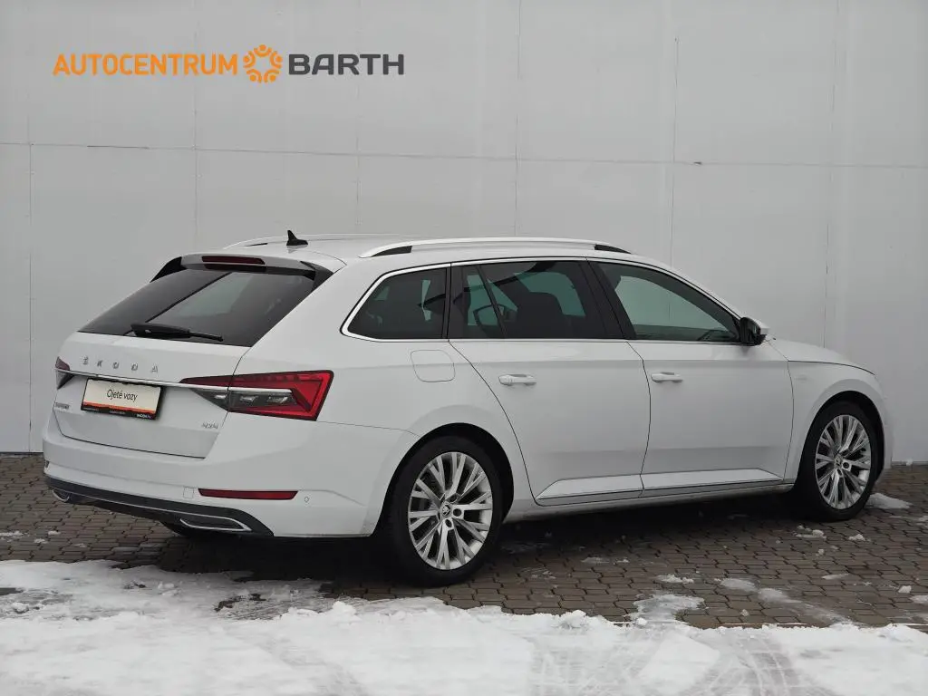 Škoda Superb Combi L&K Green tec 4x4 7DSG 2,0TDI / 140kW