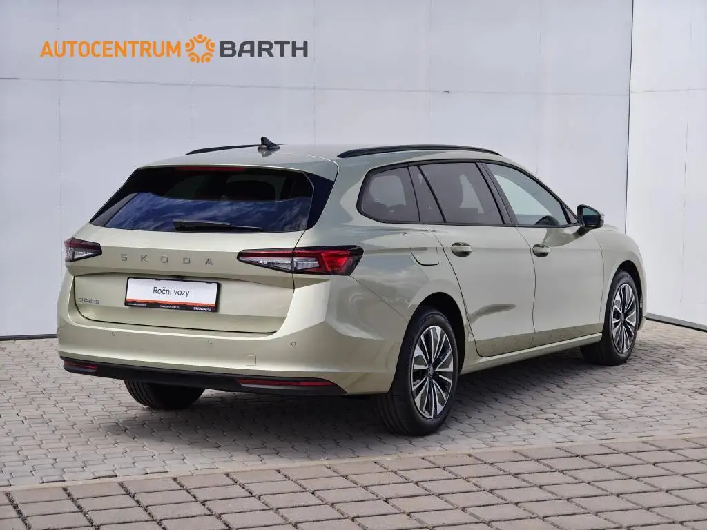 Škoda Superb Combi Selection 7DSG 2,0TDI / 110kW