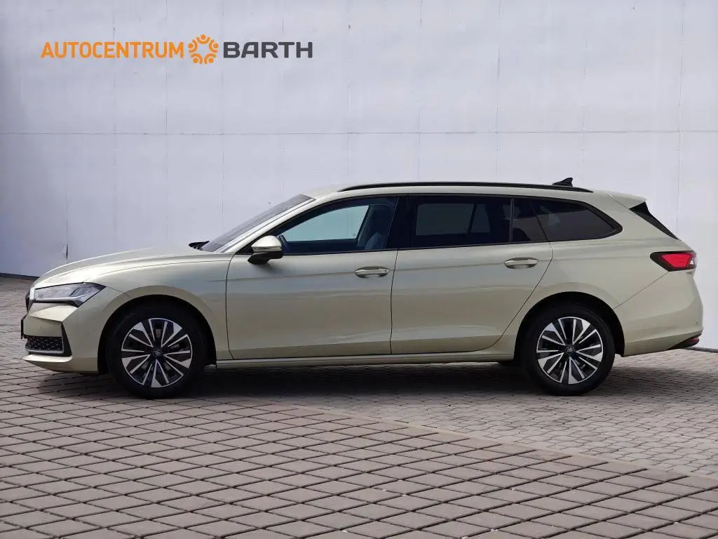 Škoda Superb Combi Selection 7DSG 2,0TDI / 110kW