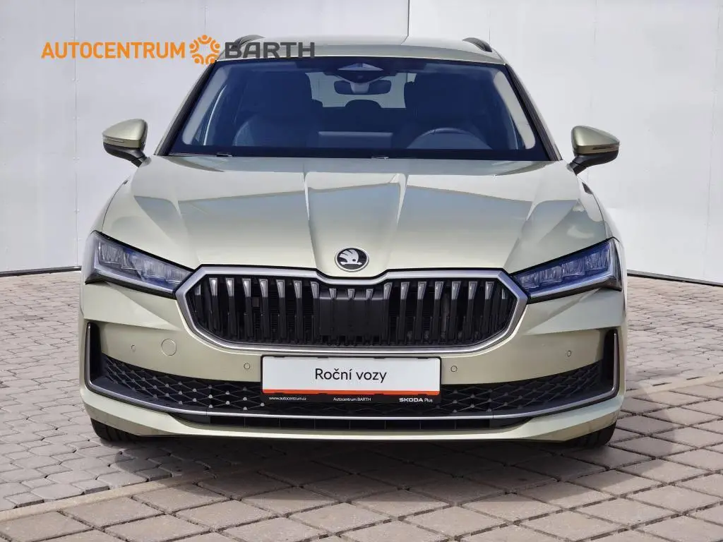 Škoda Superb Combi Selection 7DSG 2,0TDI / 110kW