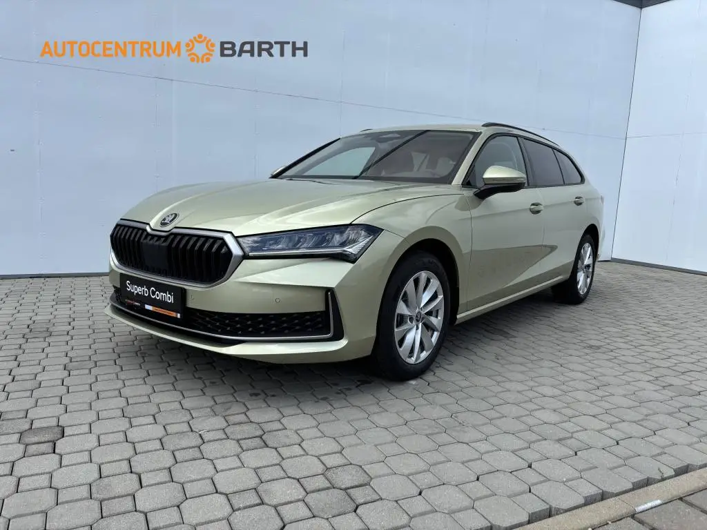 Škoda Superb Combi Selection 7DSG 2,0TDI / 110kW
