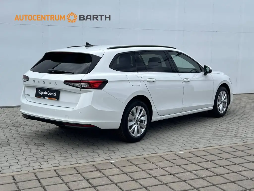 Škoda Superb Combi Selection 7DSG 2,0TDI / 110kW