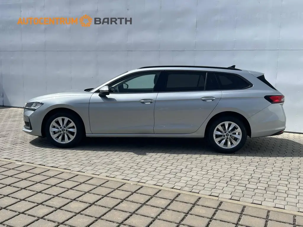 Škoda Superb Combi Selection 7DSG 2,0TDI / 110kW