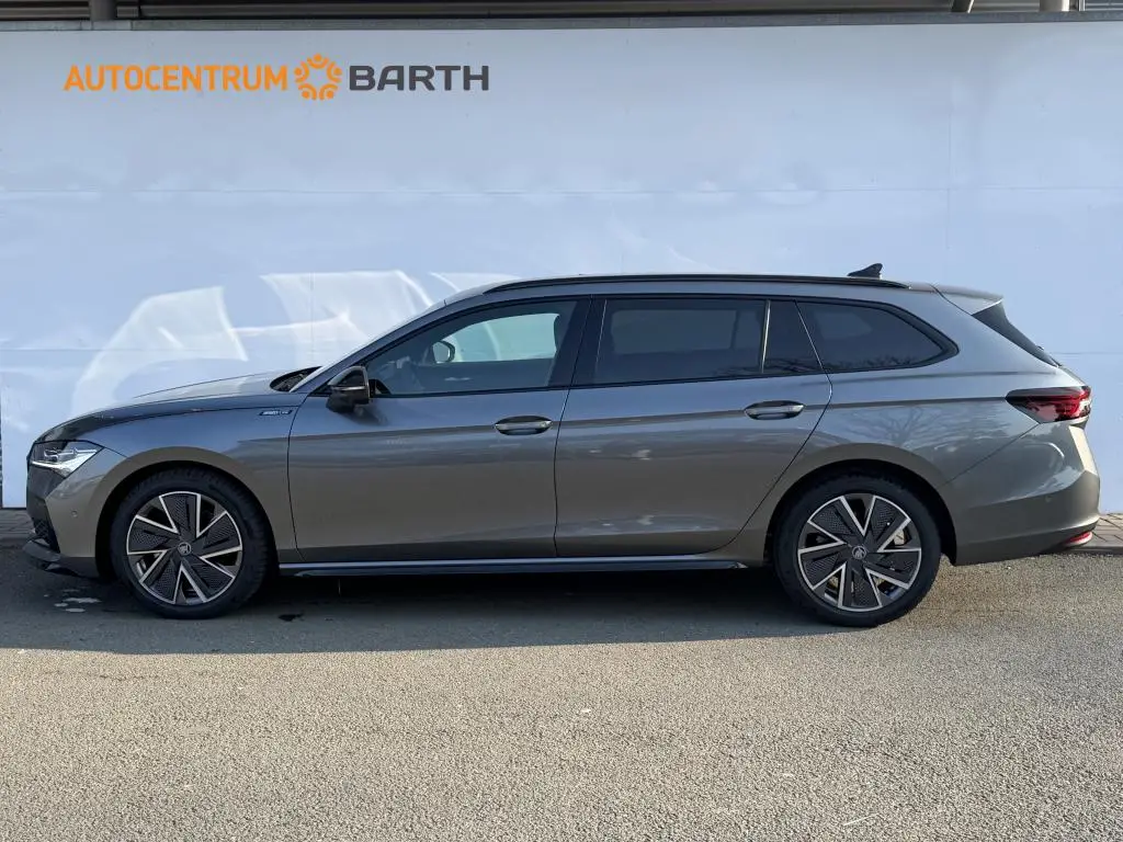 Škoda Superb Combi Sportline DSG 2,0TDI / 110kW