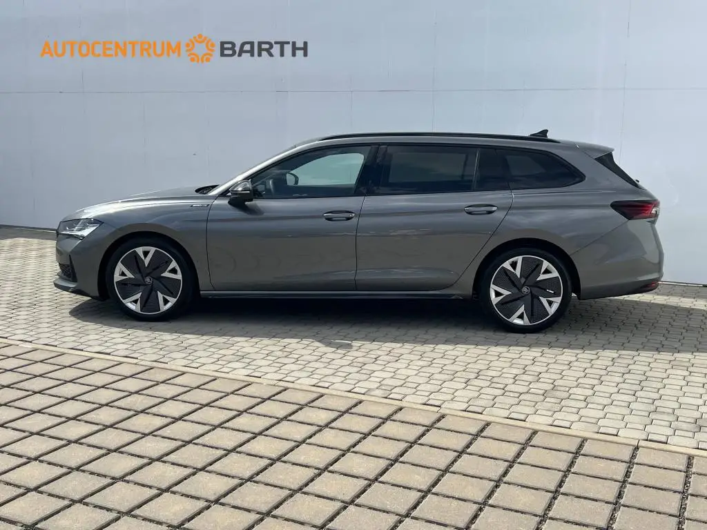 Škoda Superb Combi Sportline DSG 2,0TDI / 142kW