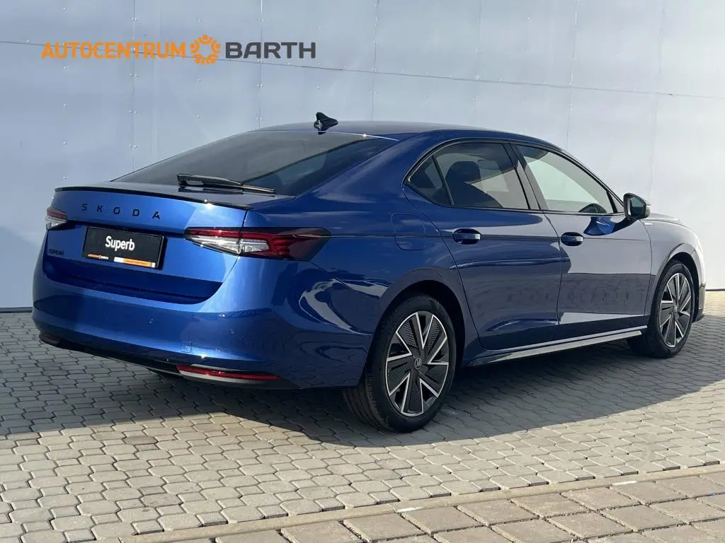 Škoda Superb Sportline  2,0 TDI 110 kW 7DSG 2,0TDI / 110kW