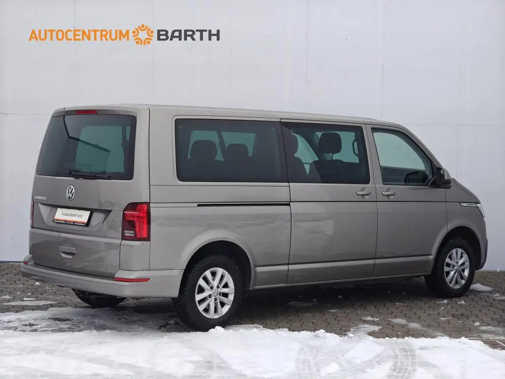 Volkswagen Caravelle Comfortline DR DSG 2,0TDi / 110kW