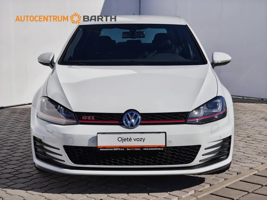 Volkswagen Golf 7 GTI Performance DSG 2,0TSi / 169kW