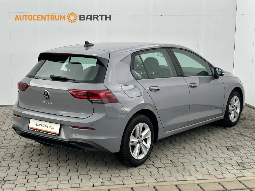 Volkswagen Golf Life 1,0TSi / 81kW