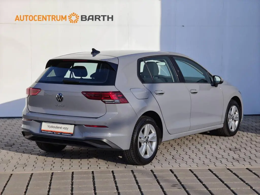 Volkswagen Golf Life 1,0TSi / 81kW