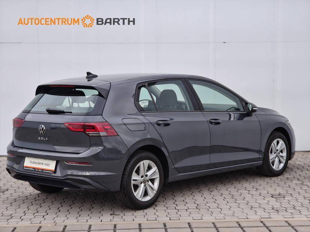 Volkswagen Golf Life 1,0TSi / 81kW