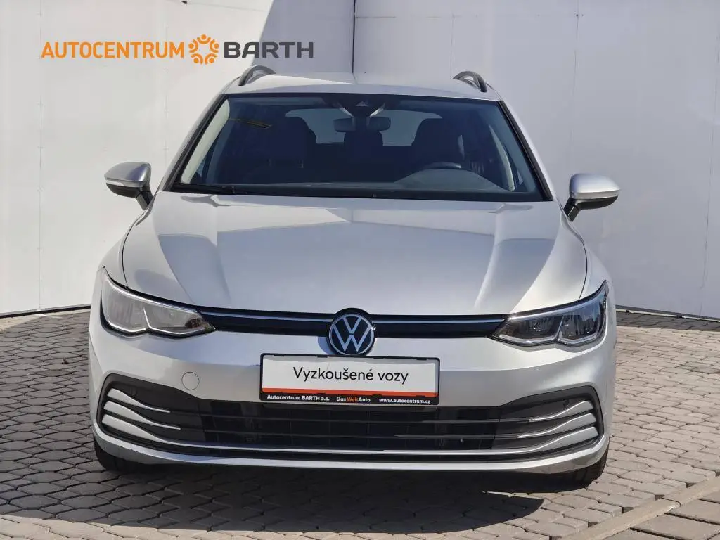 Volkswagen Golf Variant Life 7DSG 1,5 eTSI / 110kW