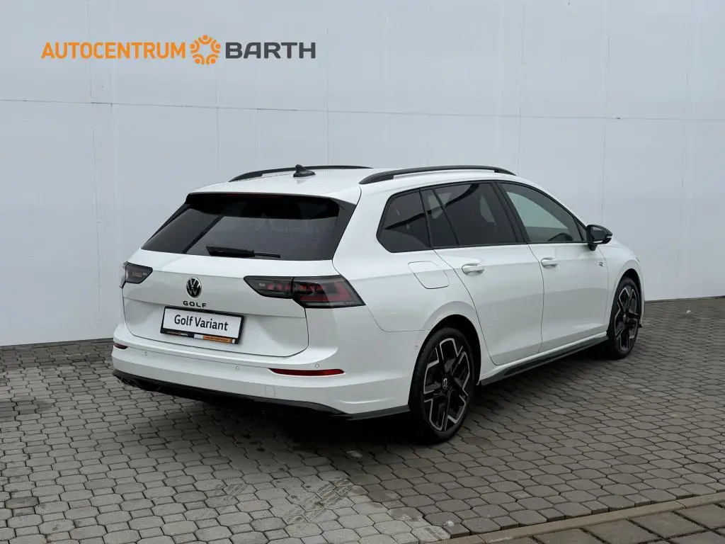 Volkswagen Golf Variant R-Line People 7DSG mHEV 1,5eTSI / 110kW