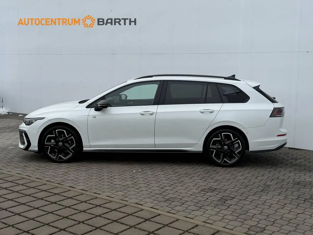 Volkswagen Golf Variant R-Line People 7DSG mHEV 1,5eTSI / 110kW