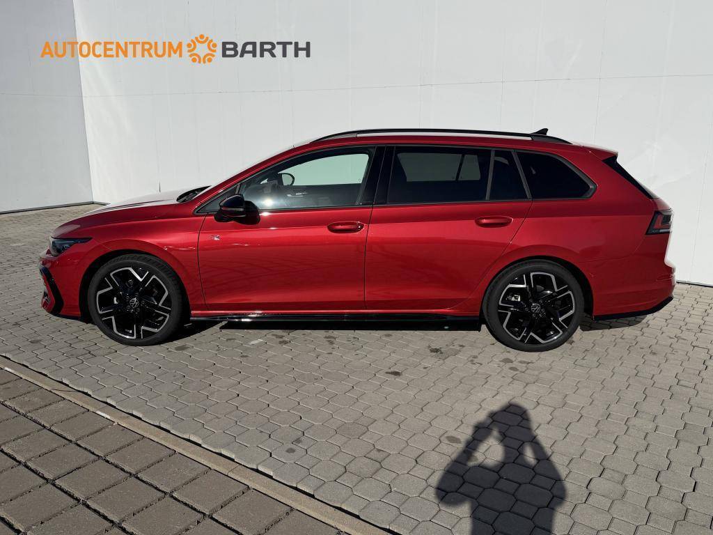 Volkswagen Golf Variant R-Line People 7DSG mHEV 1,5eTSI / 110kW
