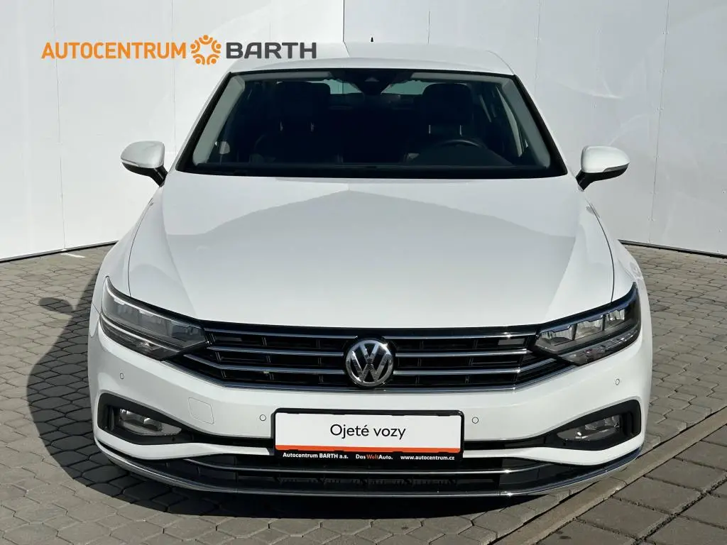 Volkswagen Passat Elegance 7DSG 2,0TSI / 140kW