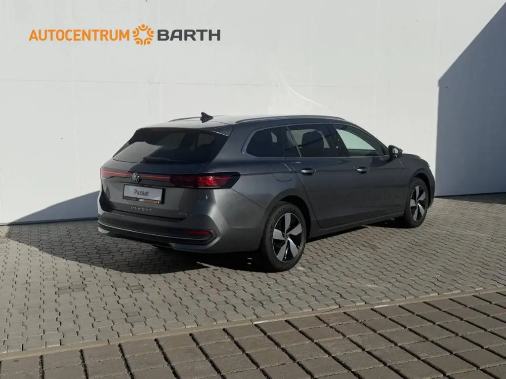 Volkswagen Passat Life 7DSG 2,0TDI / 110kW