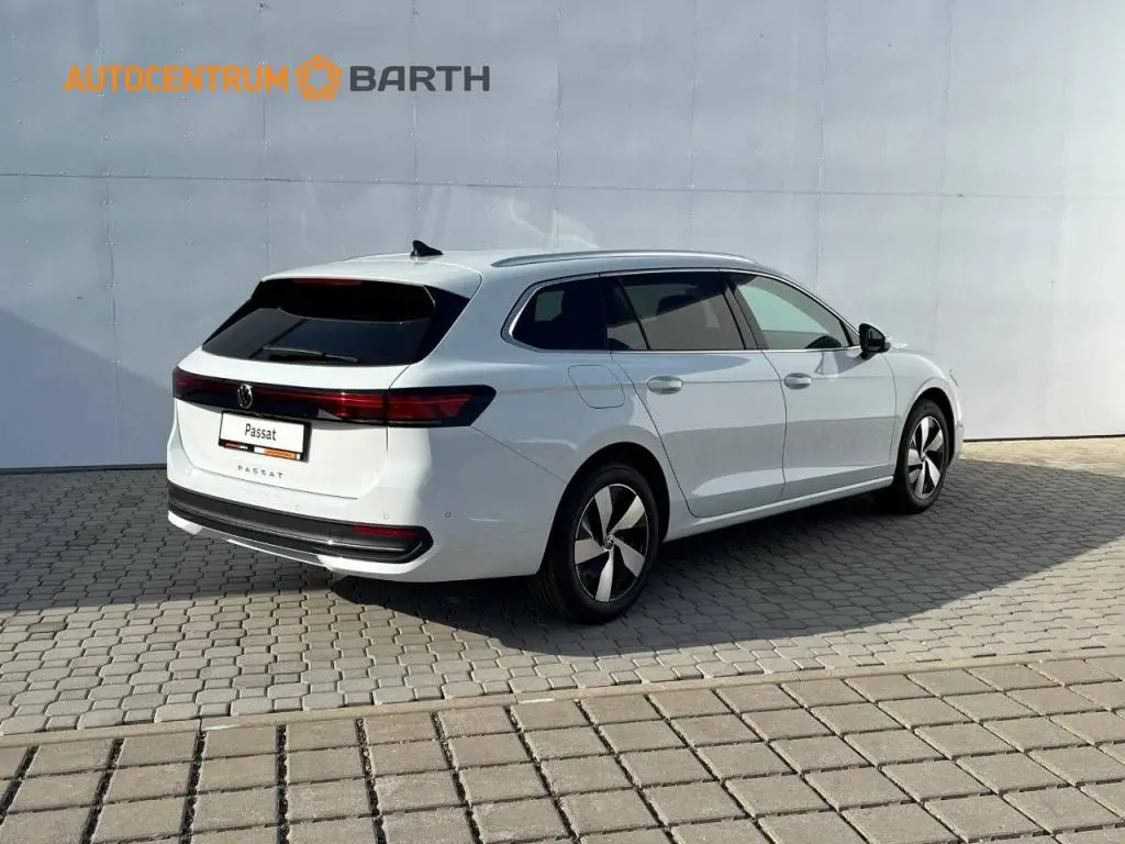 Volkswagen Passat Life 7DSG 2,0TDI / 110kW