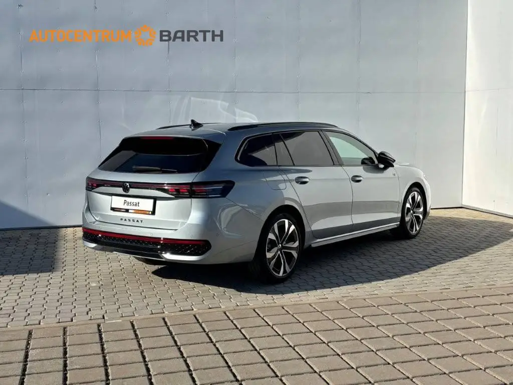 Volkswagen Passat R-Line Family 7DSG 2,0TDI / 110kW