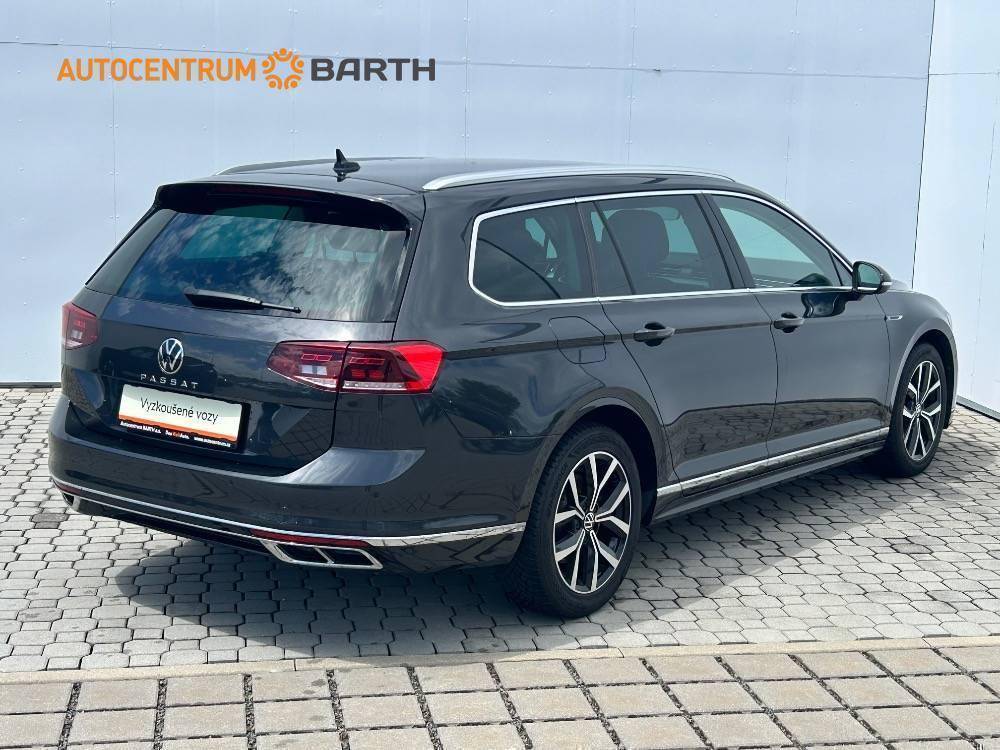 Volkswagen Passat Variant Business  2,0TDi / 110kW