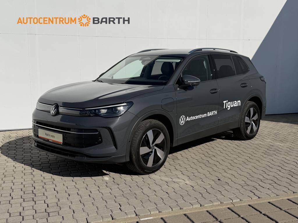 Volkswagen Tiguan People PHEV 19,7kWh  1,5TSi / 110kW