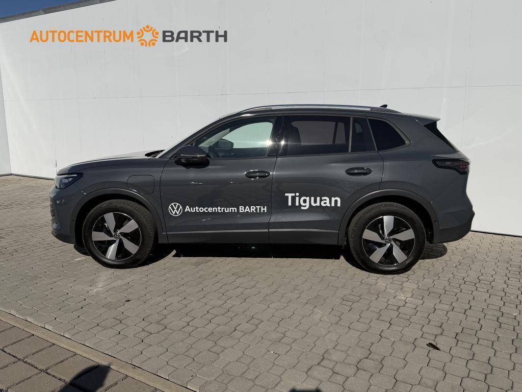 Volkswagen Tiguan People PHEV 19,7kWh  1,5TSi / 110kW