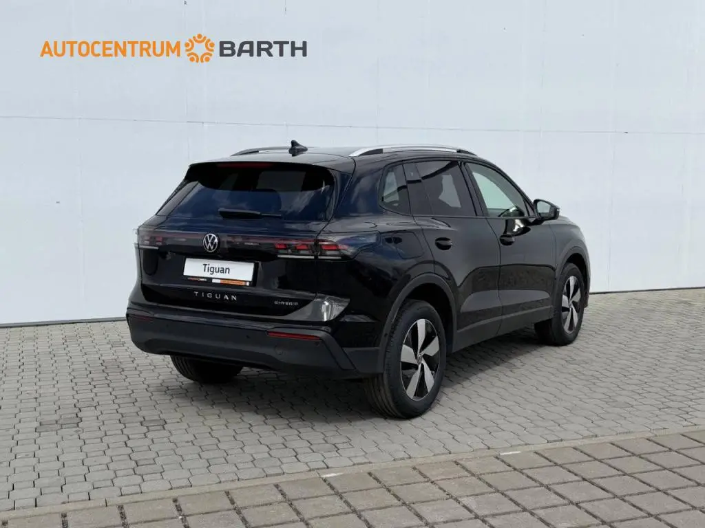 Volkswagen Tiguan People PHEV 19,7kWh 6DSG 1,5TSI / 110kW