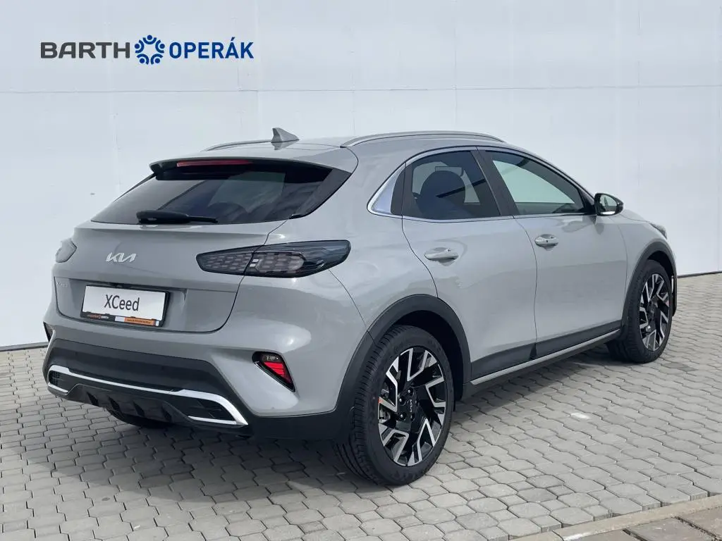 KIA XCeed STEEL EDITION 7DCT 1,6 T-GDi / 110kW