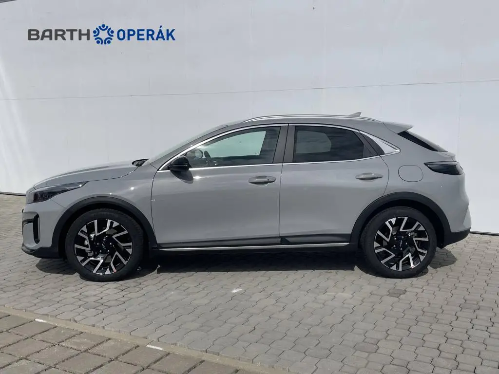 KIA XCeed STEEL EDITION 7DCT 1,6 T-GDi / 110kW