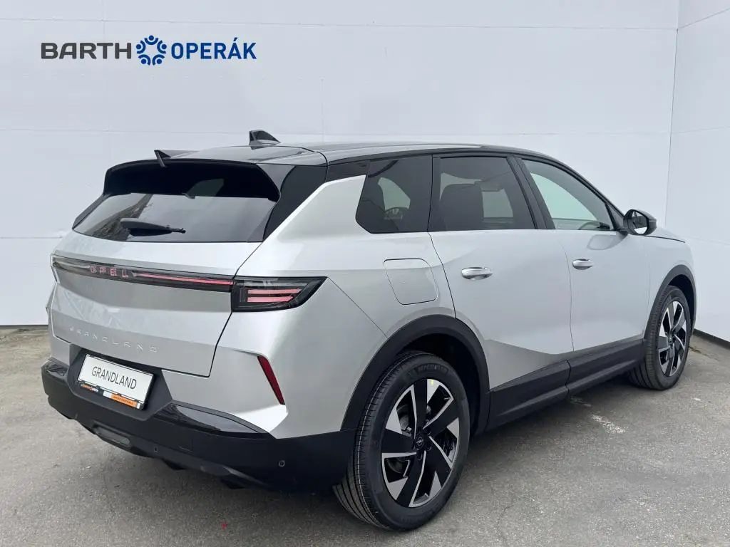Opel Grandland GS Hybrid TURBO eDCT6 1.2 TURBO / 107kW